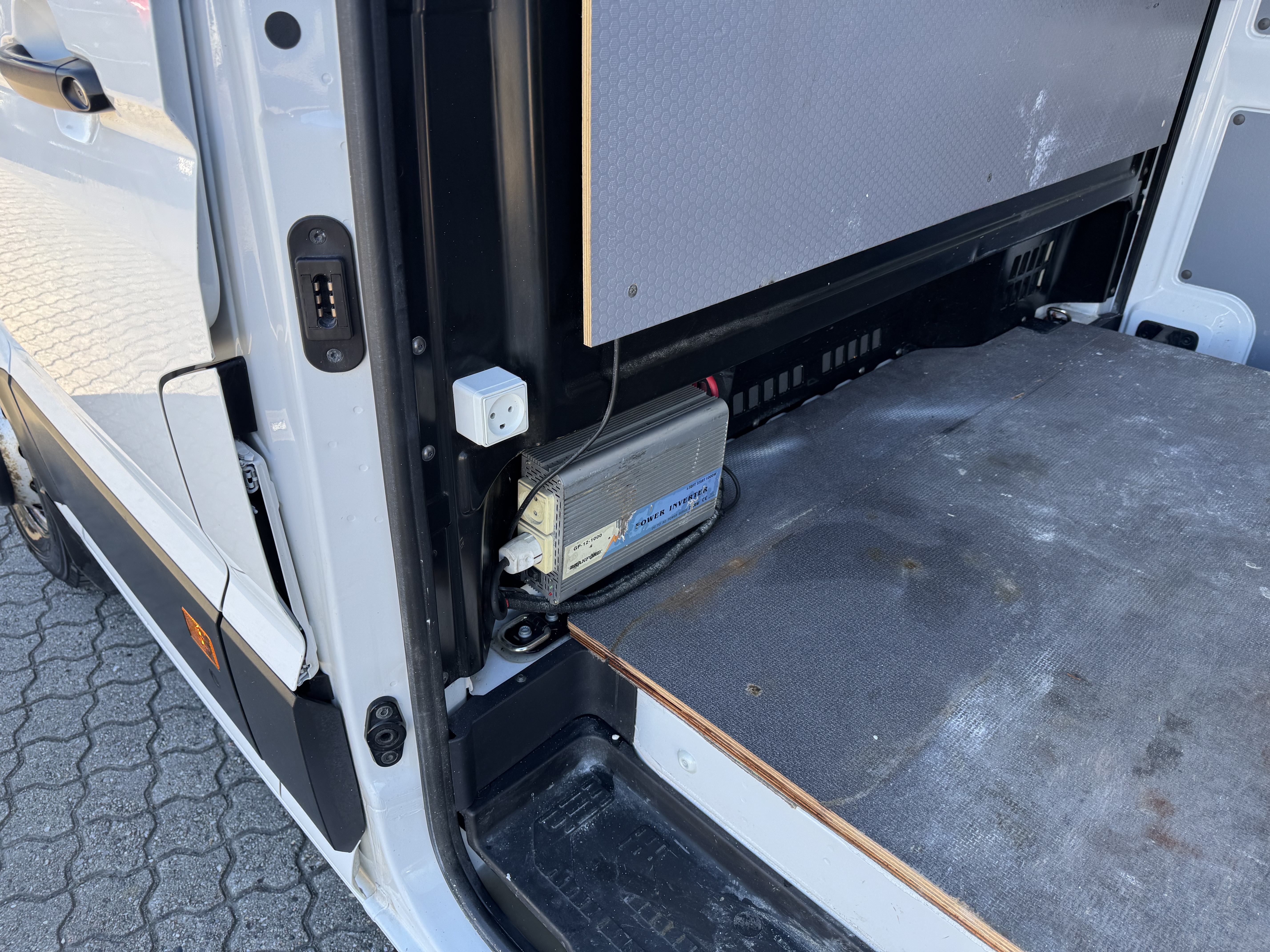 VW CRAFTER 50 2,0 L4H3 AUT