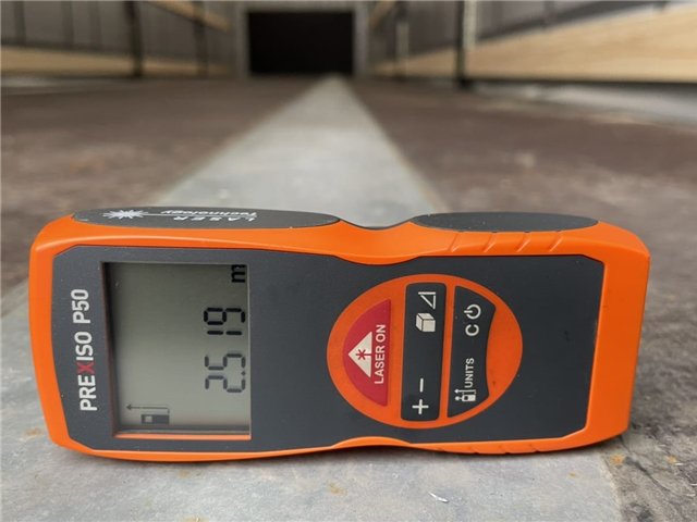 Kässbohrer Truckbeslag, Plywood bund Gardin