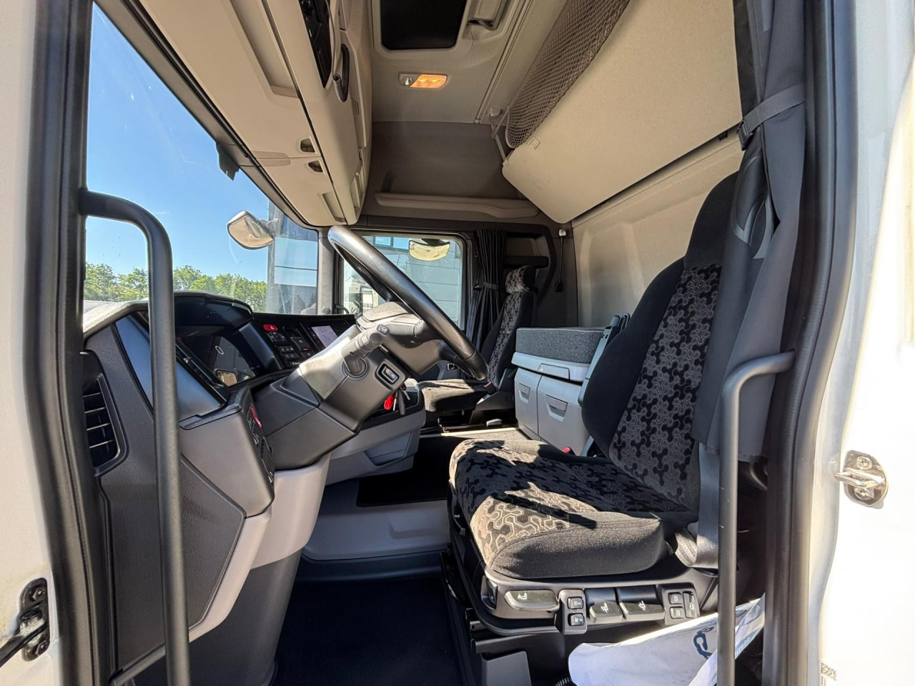 Scania R 460 A4x2NA