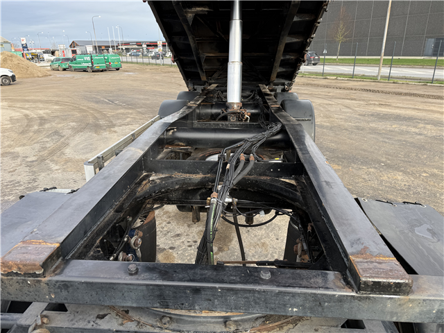 Skelhøje SVF P324 24 t. akslet Tipanhænger