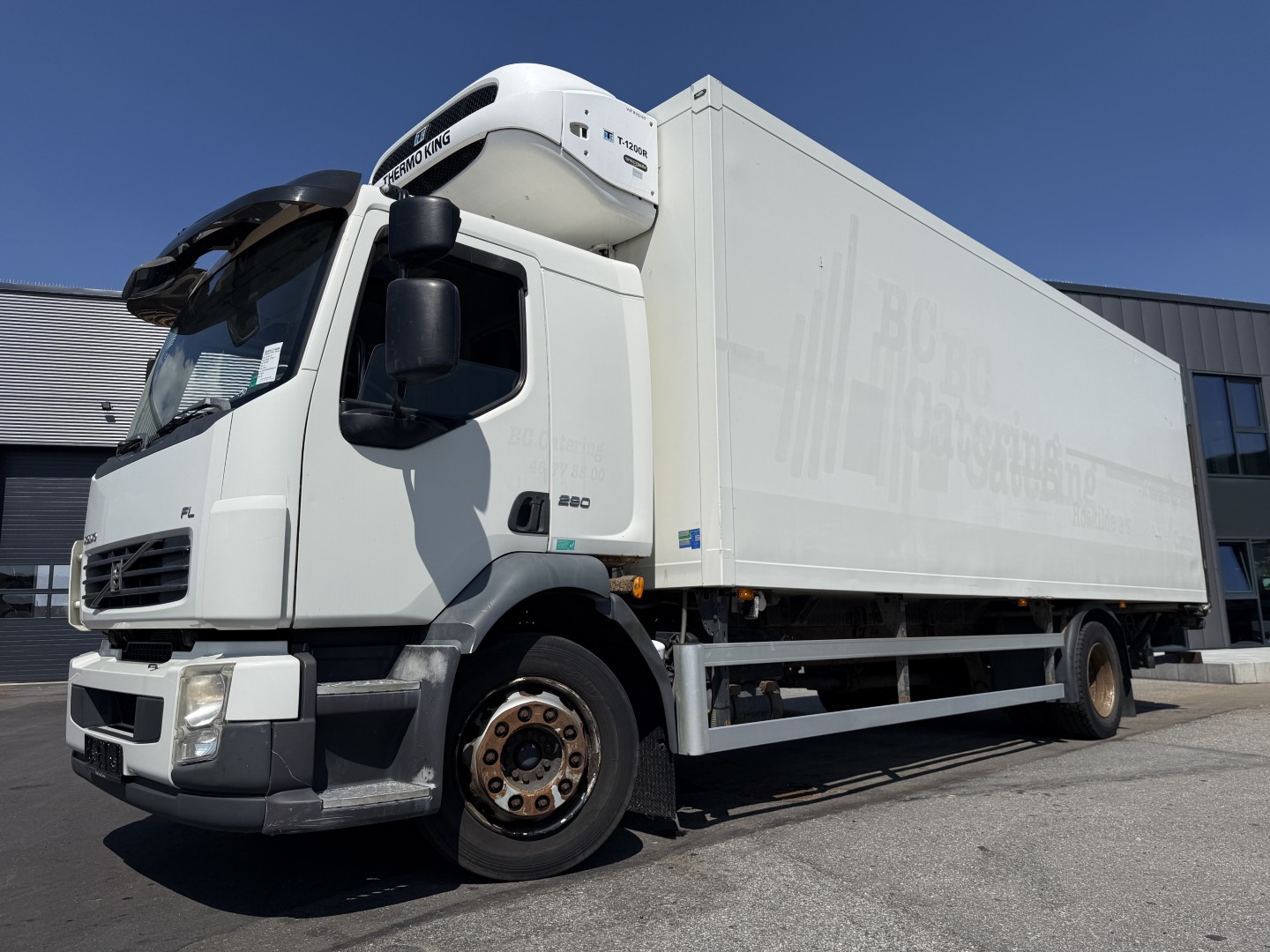 Volvo FL290 4x2 ThermoKing T1200-R Euro 5