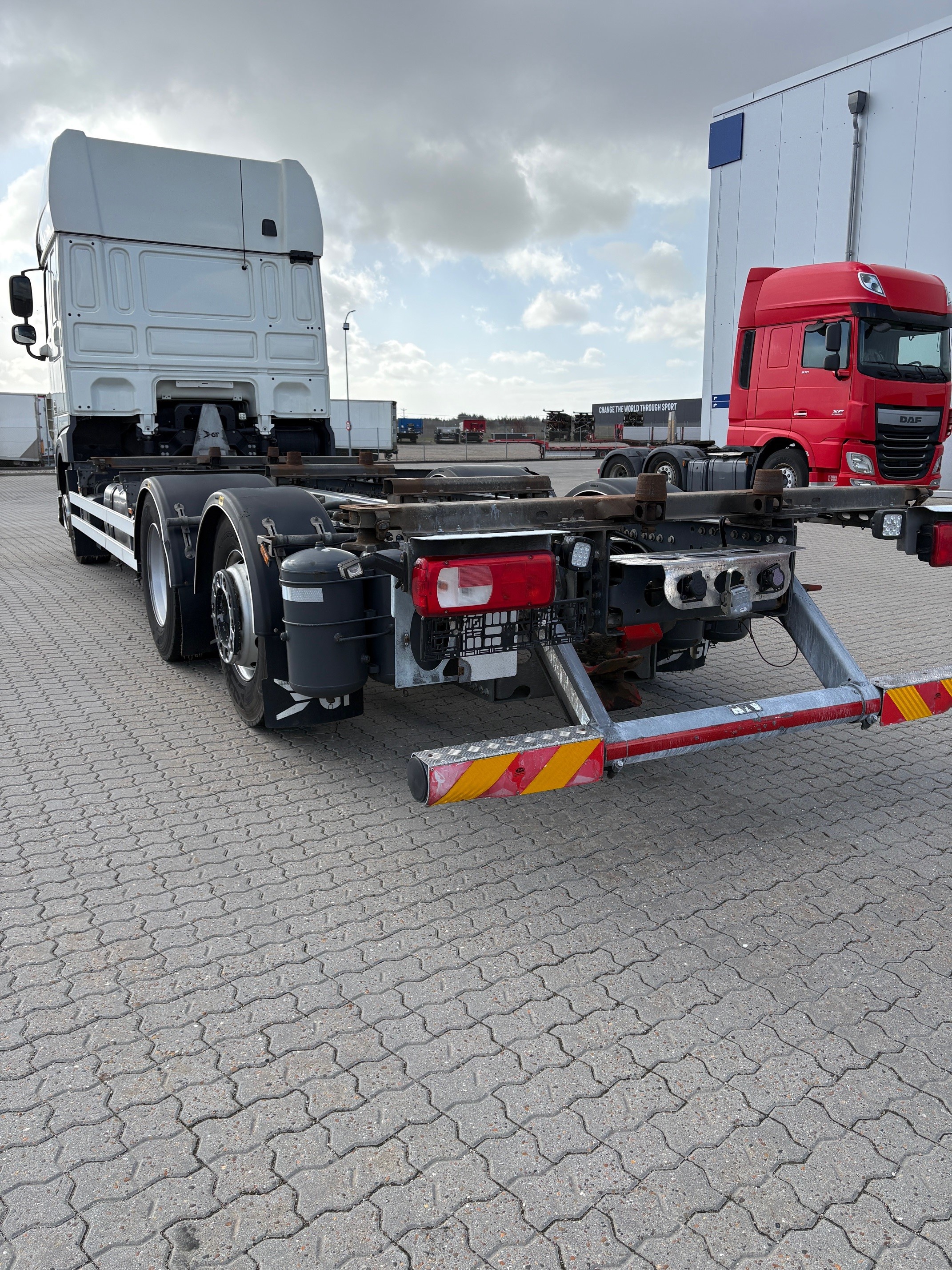 DAF XF FAR 480 veksellads chassis
