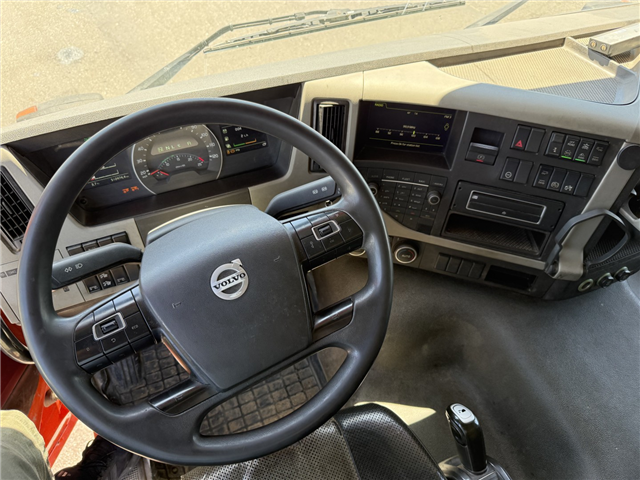 Volvo FM500 8x2*6 / Kran HMF 2620 K5 Pendel Tip