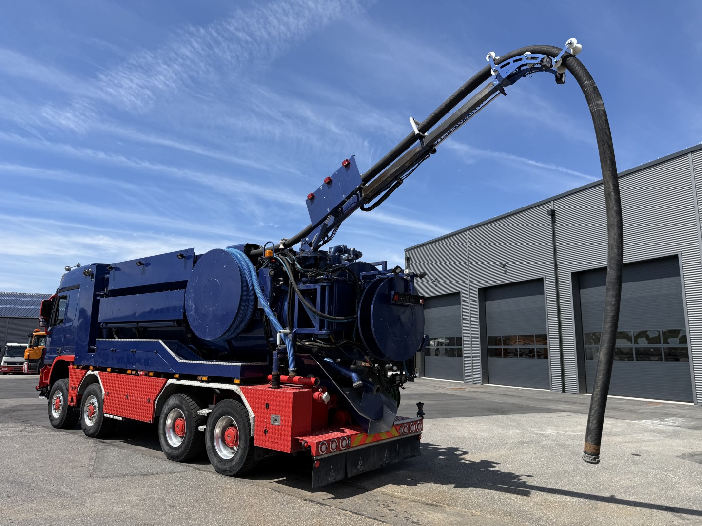 Mercedes Actros 4151 V8 8x8 Hvidtved Larsen RECycler 410