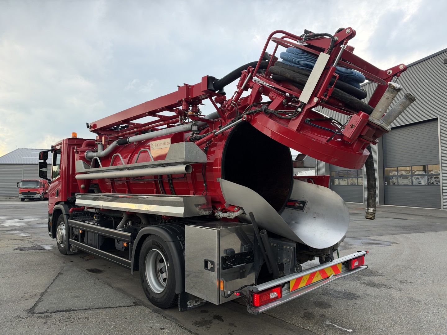 Scania P280 4x2 Simon Moos SLS1648 8.000 l. Kombi