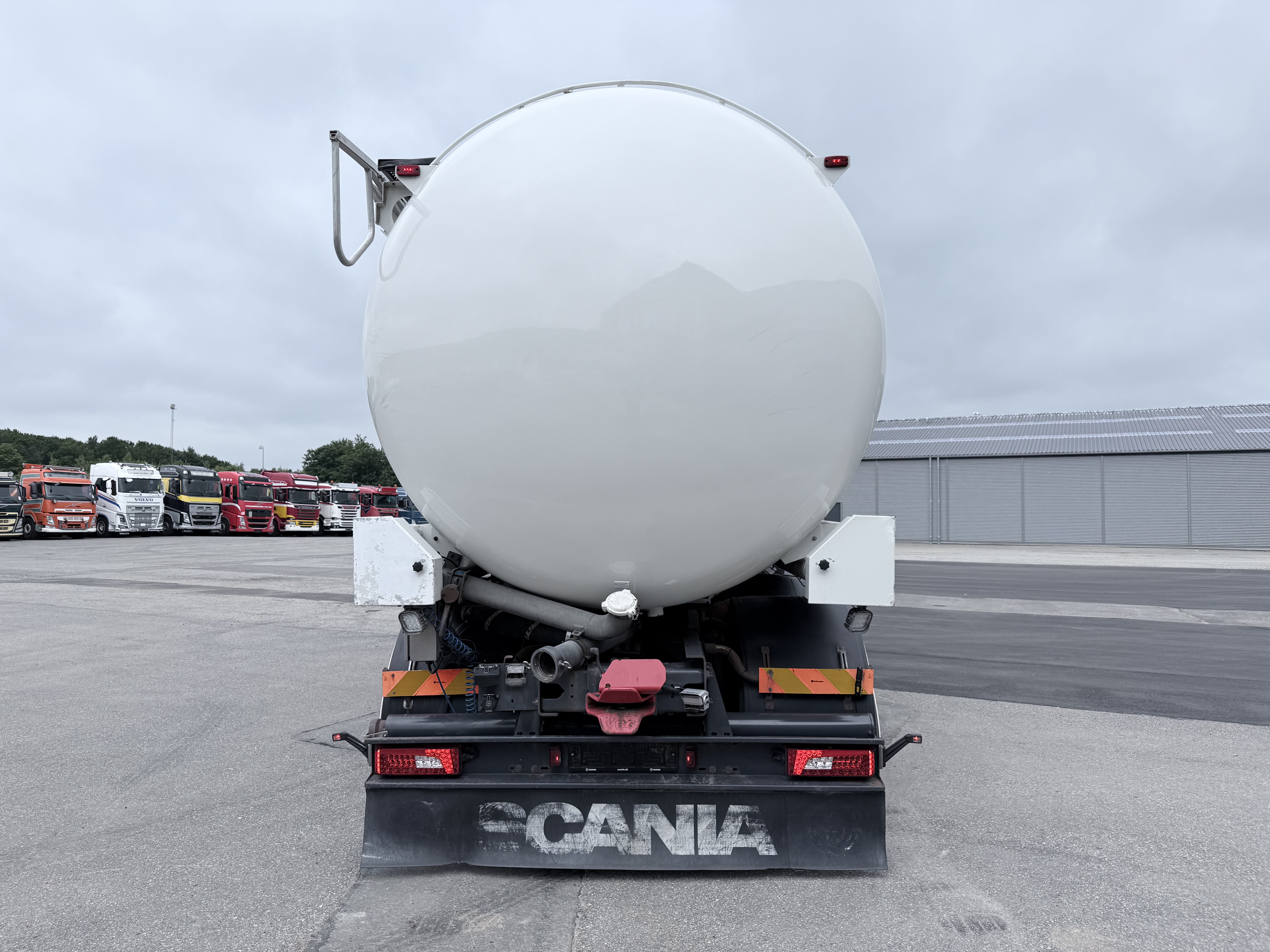 Scania R500 NGS CR20H 6x2 26 m3 Silo - Kompressor - Retarder