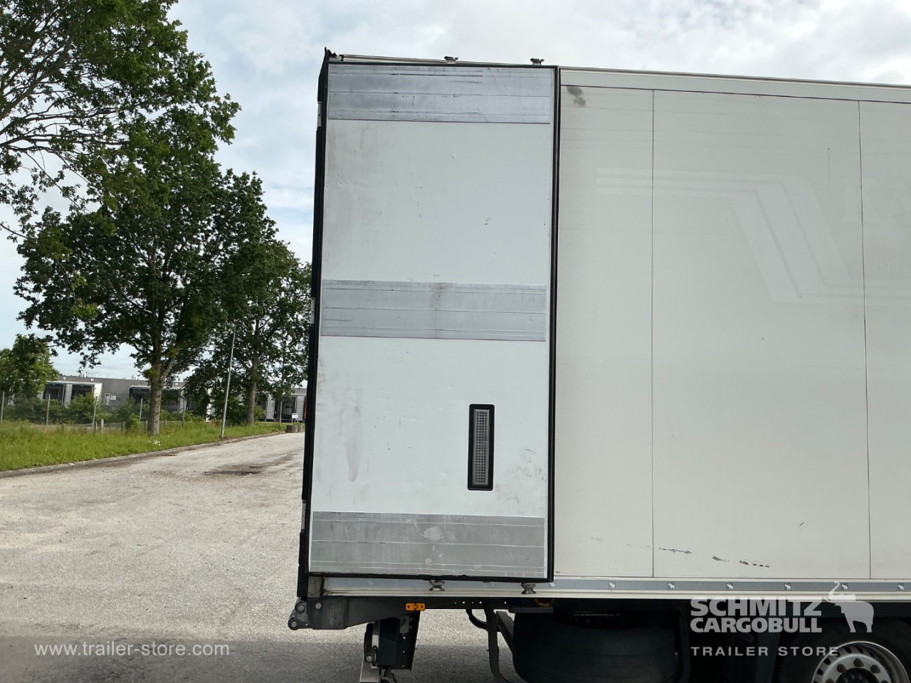 Schmitz Semi Reefer Meat hanging system