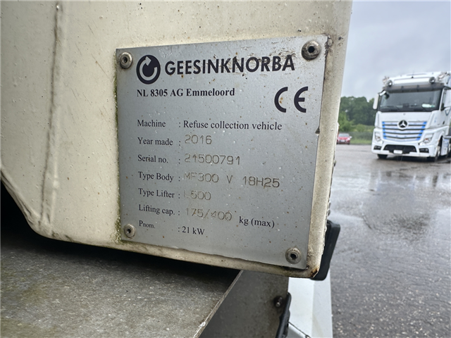 Mercedes Econic 2630 GAS Motor Norba 2-kammer gas