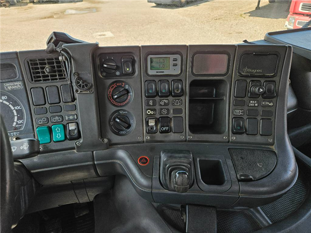 Scania P 124-380 // TIPPER // HMF 2820 K5 + 4 manual //