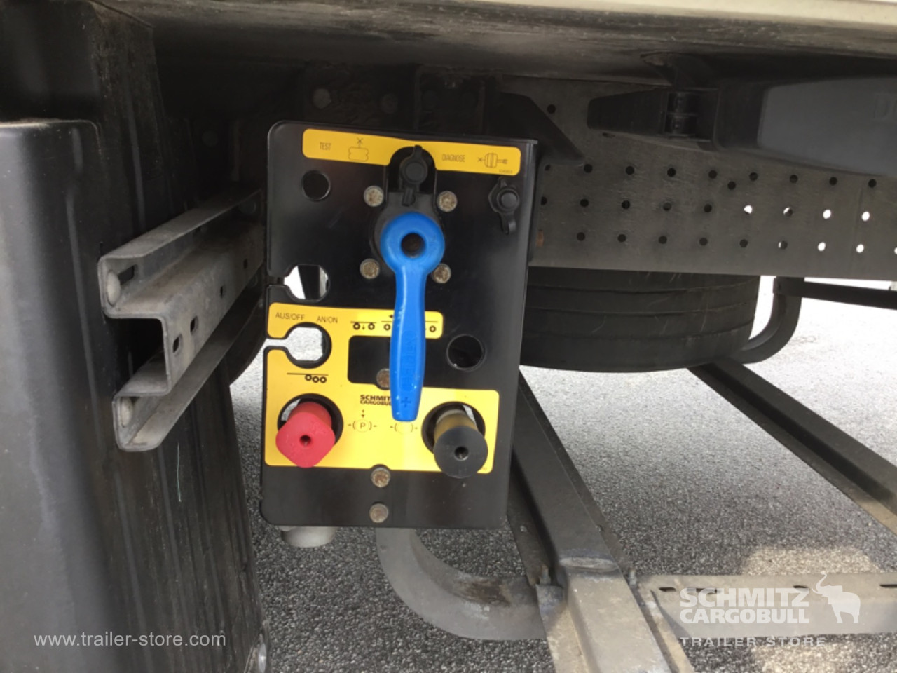 Schmitz Semi Reefer Meat hanging system