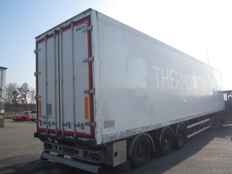 Ekeri Sideåbningsbar køletrailer