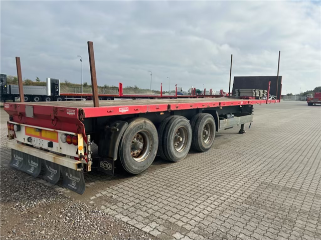 Pacton 3 aks. flatbed