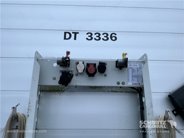 Schmitz Semi Curtainsider Standard , Foldedør højre