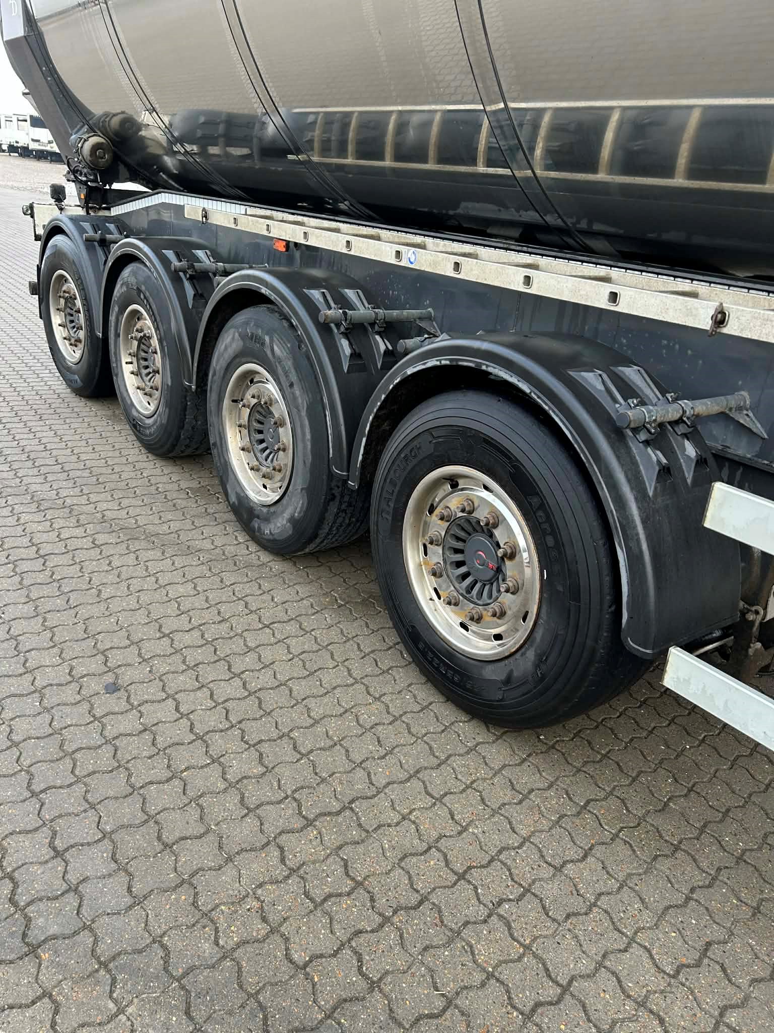 Kelberg ASFALT TIPPER 36M3