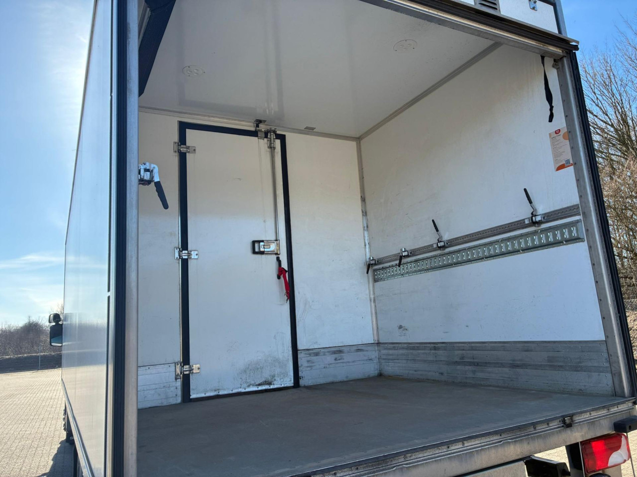 Scania P 250 DB4x2MNB - Kølebil