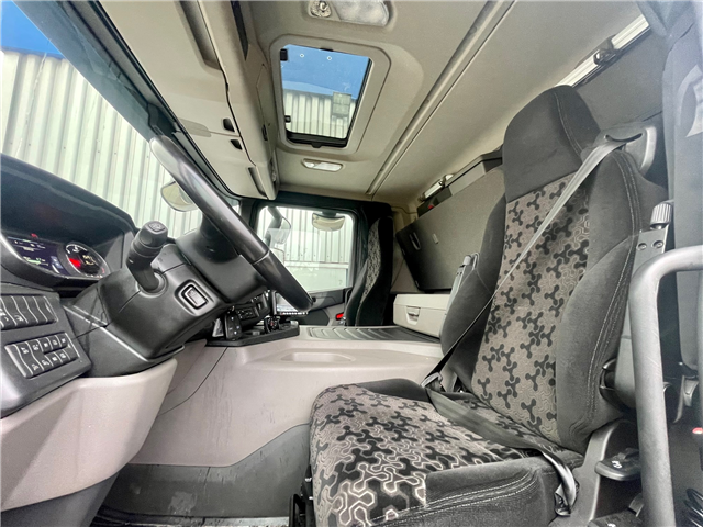 Scania P 320 9,3L 320HK