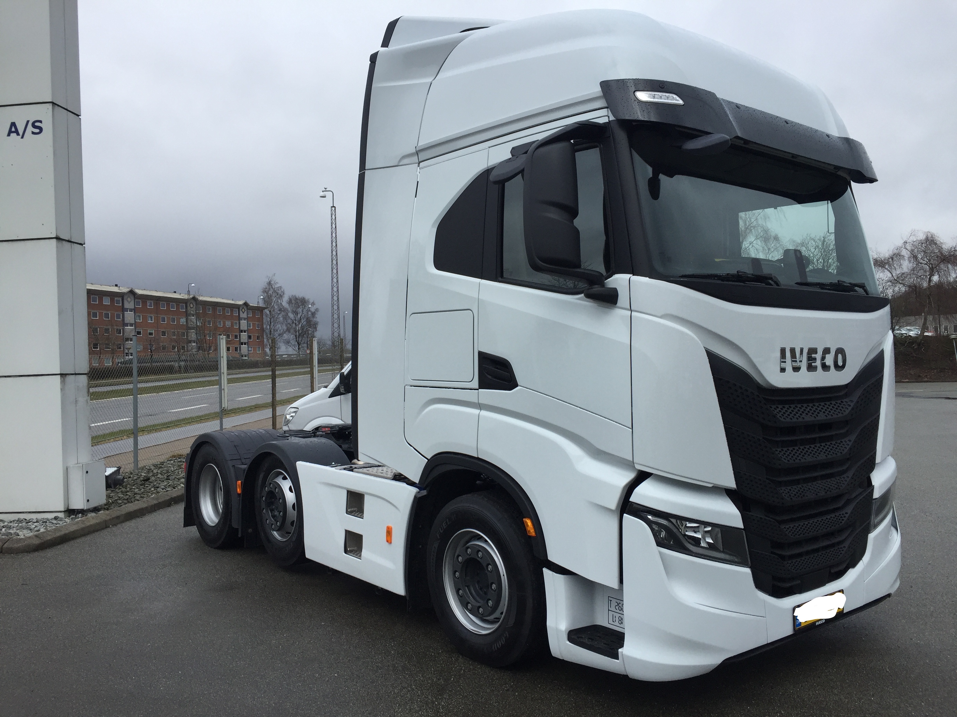 Iveco 480Hp 6x2 Twinsteer