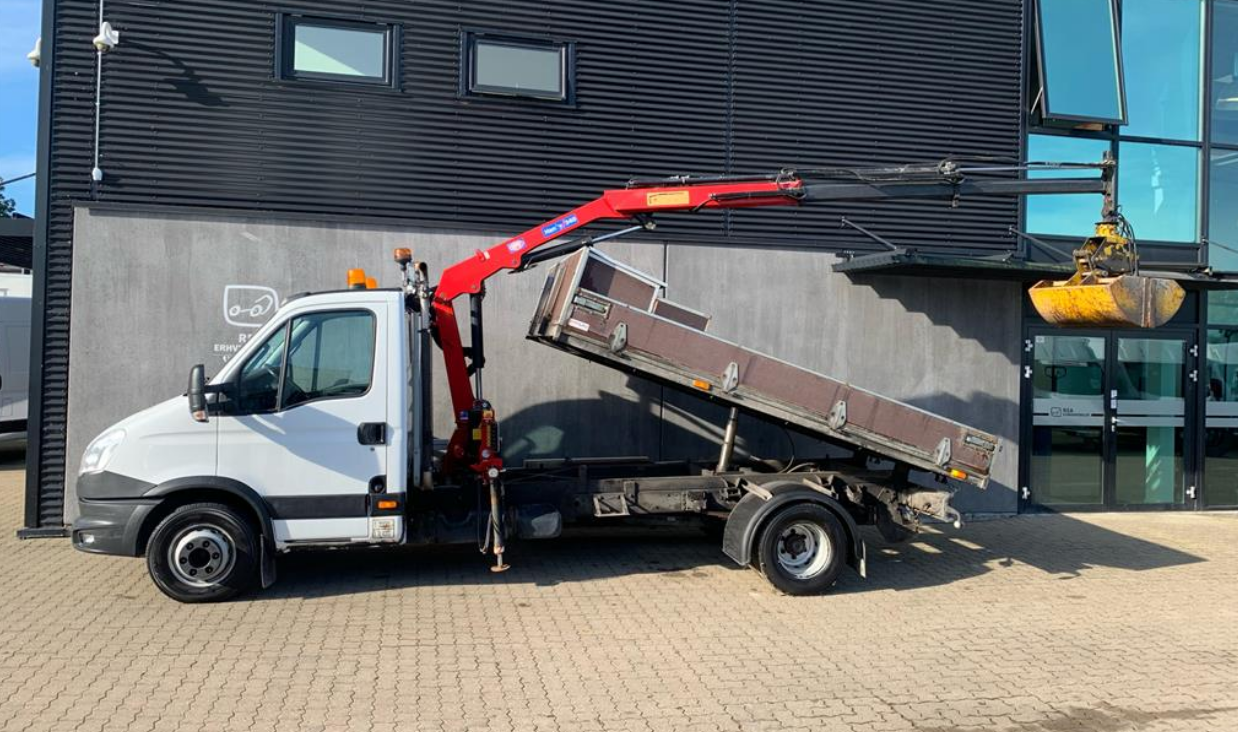 Iveco Daily 70C17C lad/kran