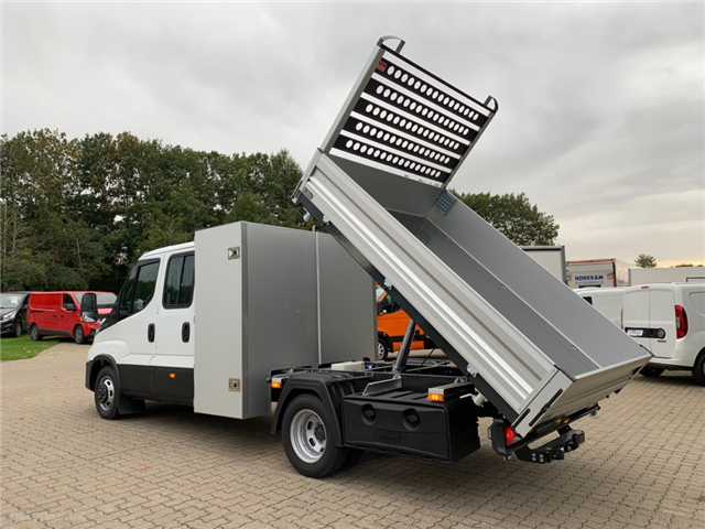 Iveco 35C18H A8 Dobbelkabine m. 3-vejs tip