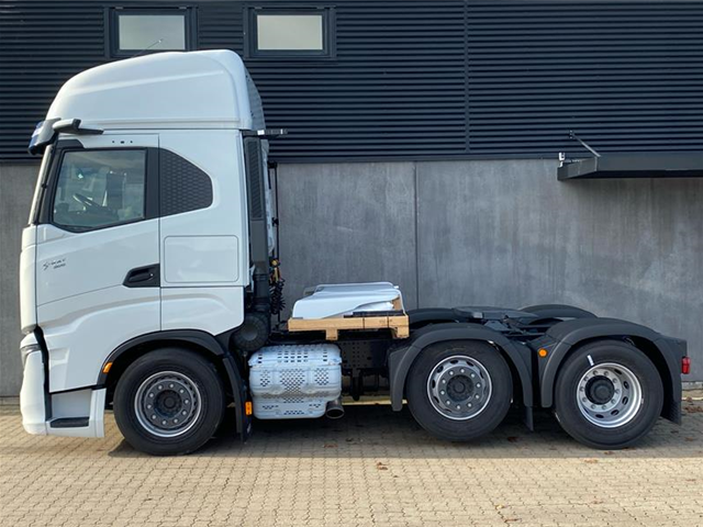 Iveco AS440S50-E6e TX/FP 6x2x4