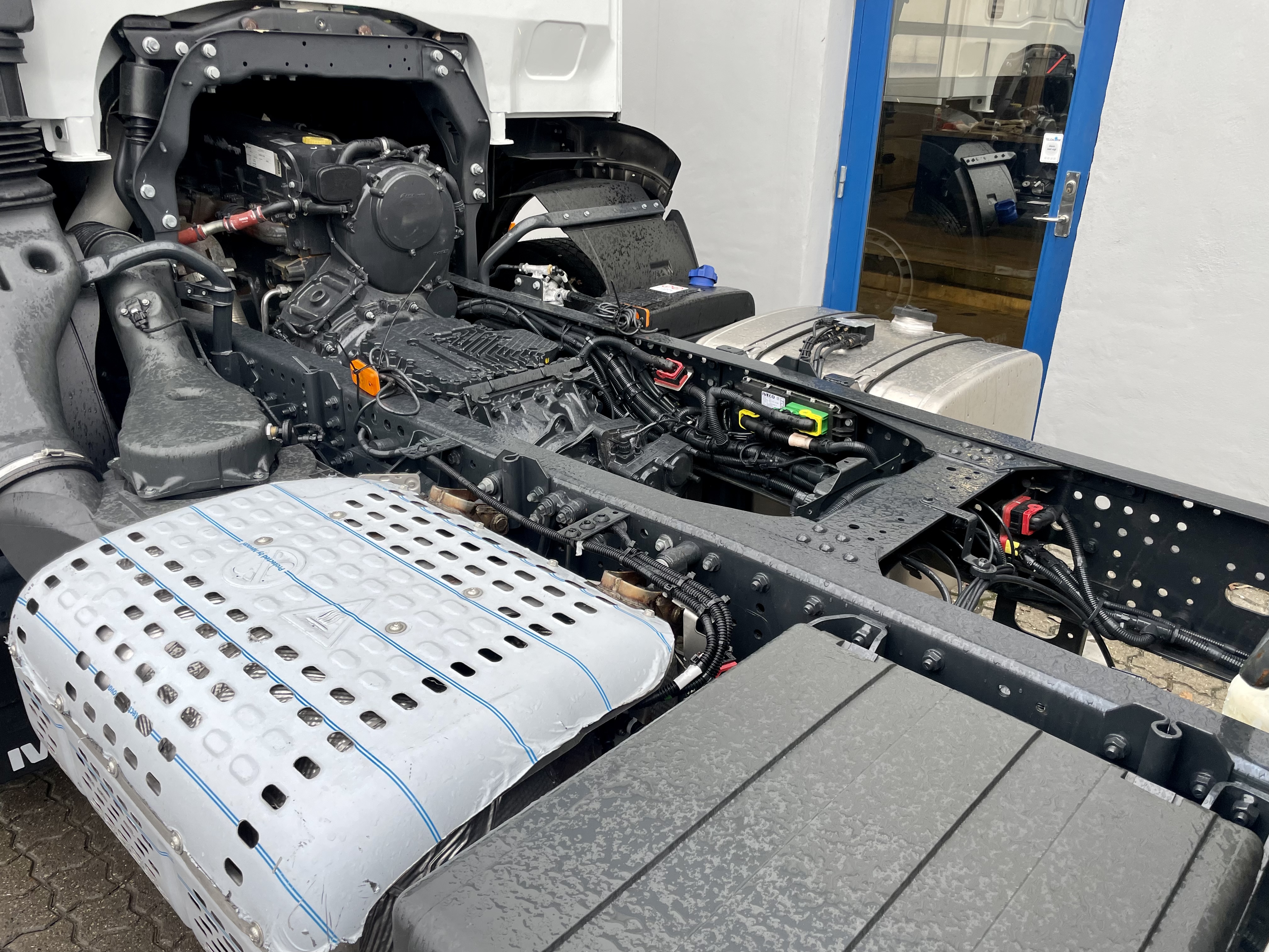 Iveco S-WAY AD190S34-E6e