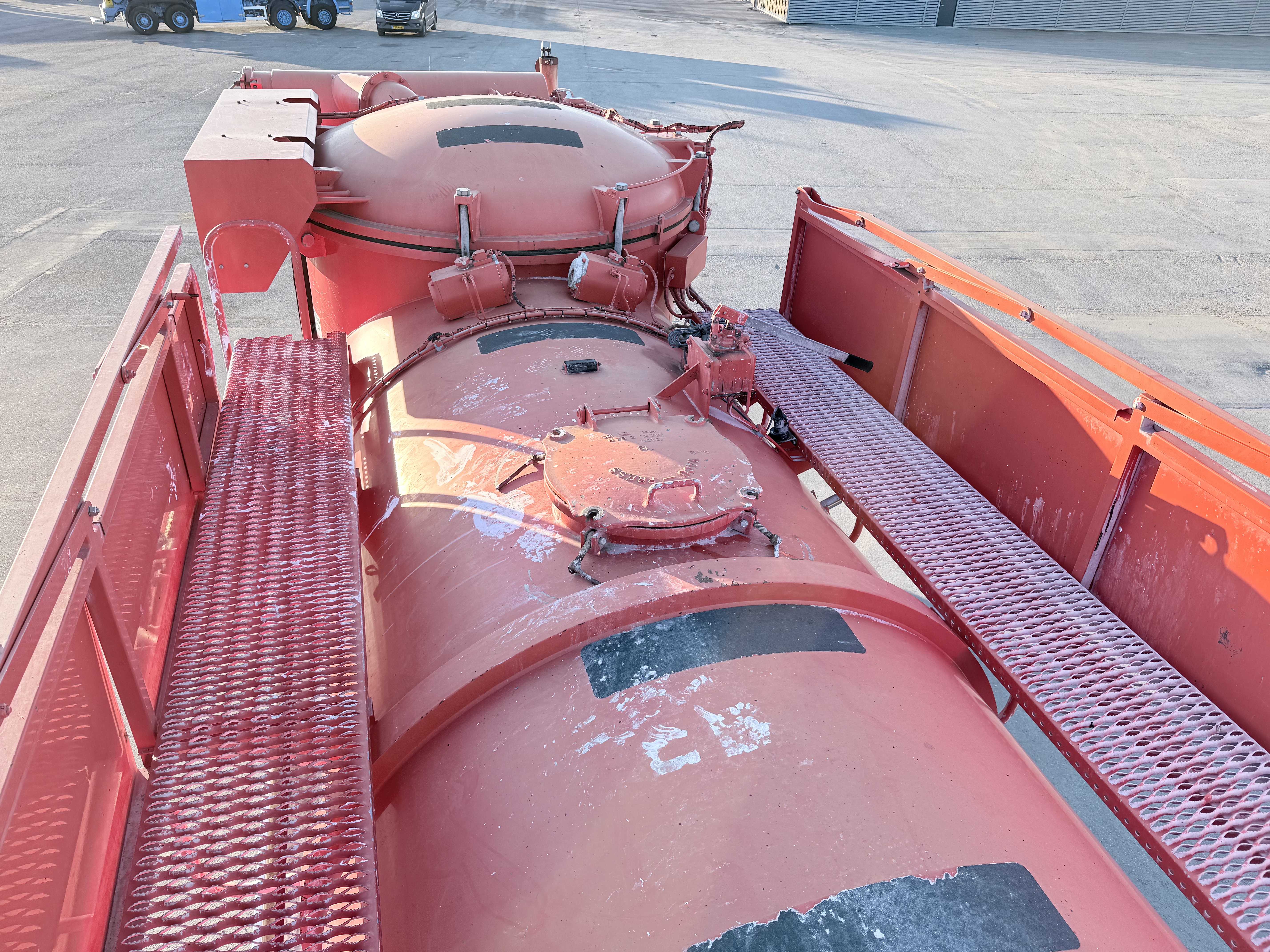 MAN TGS 41.400 8X4 BB Naaktgeboren VP-8000 - 14.000 L