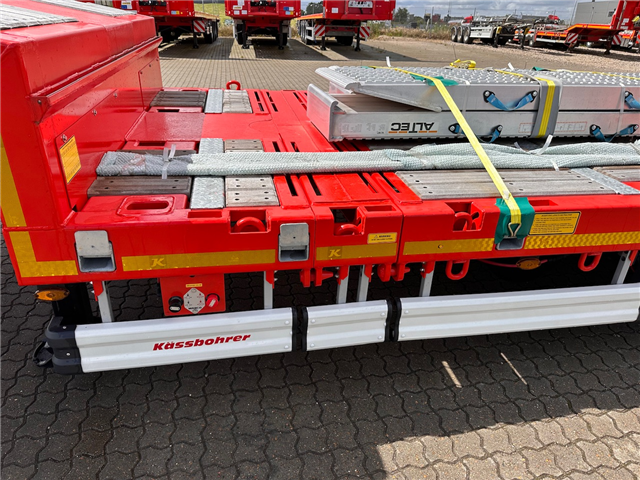 Kässbohrer SLA J4, udtrækkelig Maskintrailer