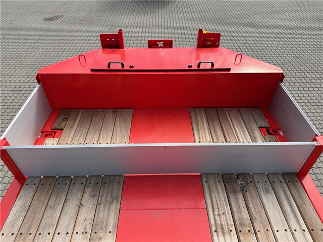 Kässbohrer SLA J4, Udtrækkelig Maskintrailer