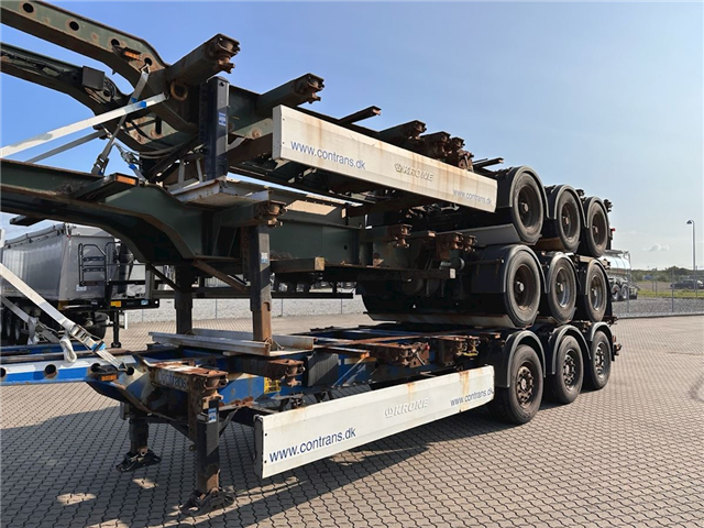 Krone 3 x Multichassis Containerchassis