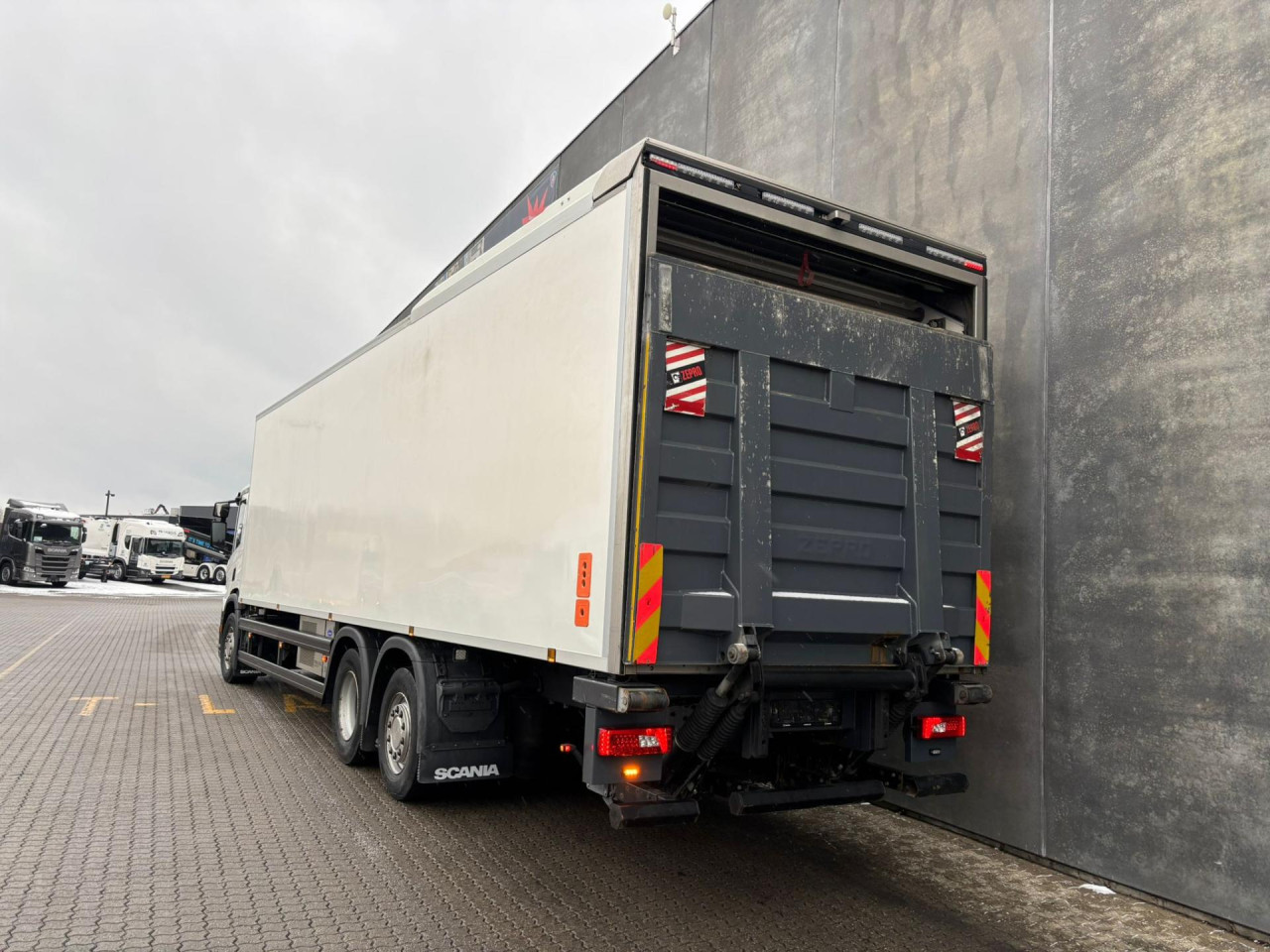 Scania P 320 B6x2*4NB Dobbelt compartment