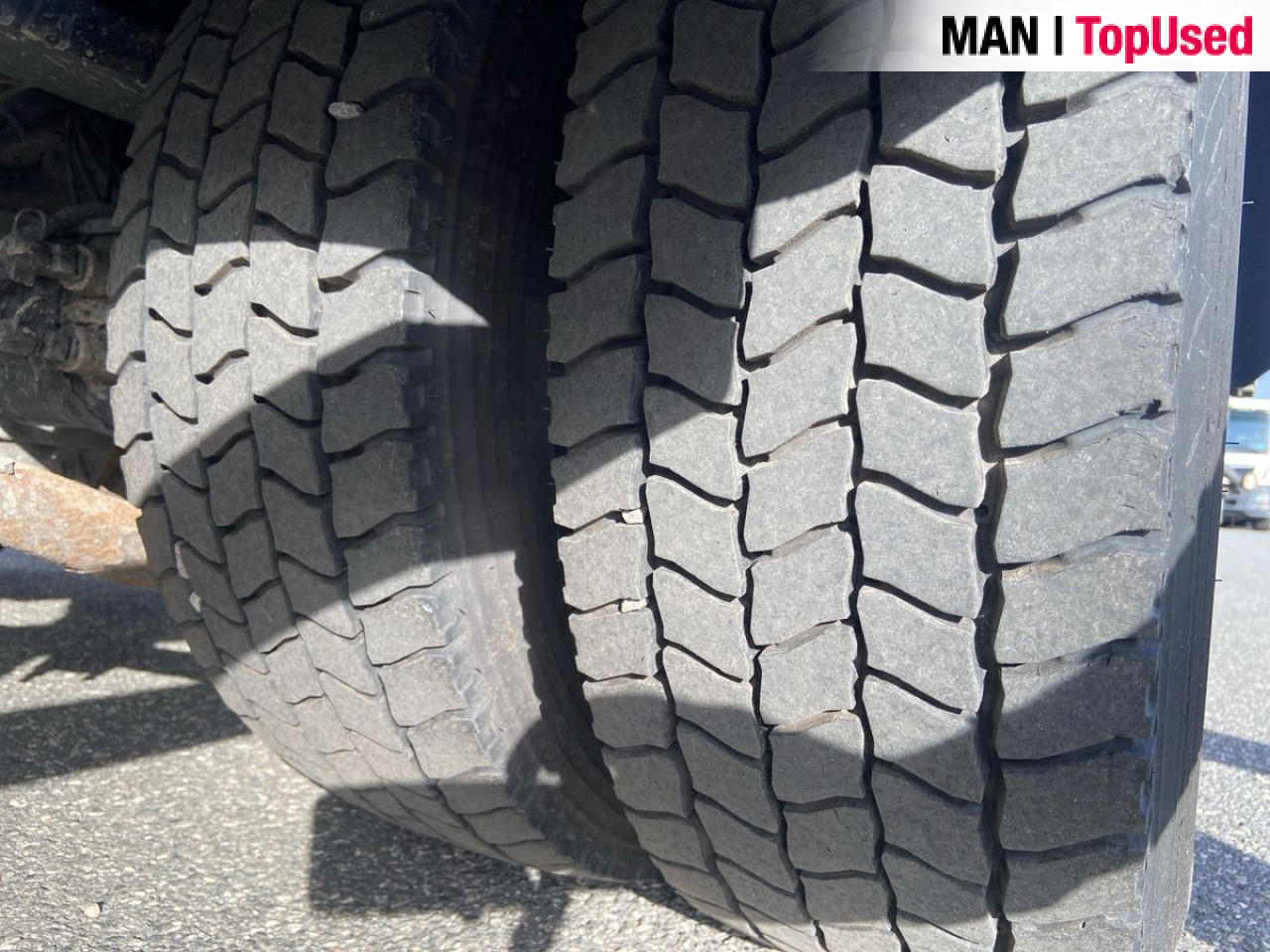 MAN TGL 12.220 4X2 BL