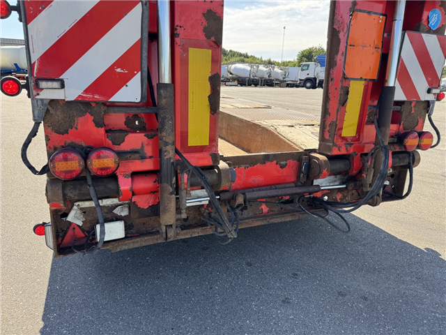 Kel-Berg / Faymonville 4 akslet Udtræks Maskintrailer