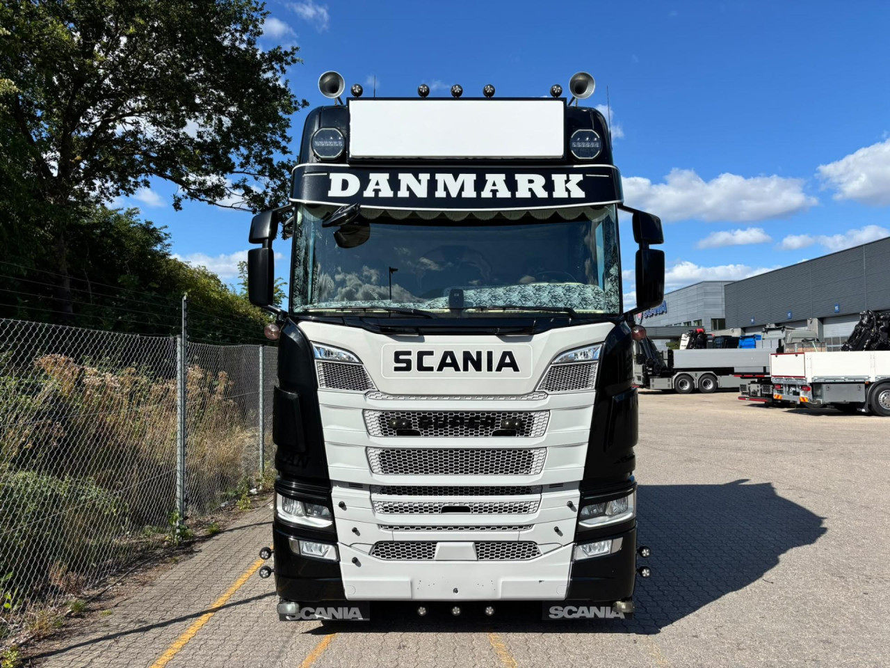Scania R 560 A6x2NB
