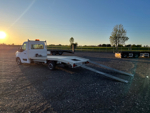 Renault Master 2.3 DCI 150HK Autotransporter – Knæklad