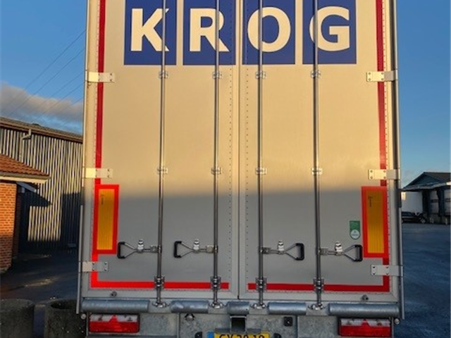 Talson Carpet Trailer including Terberg Carpet Truck. 2 Units Available.