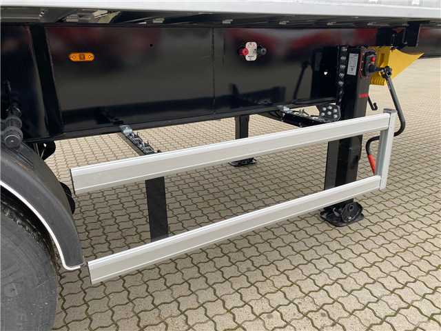 Carnehl 4 aks. 60M3 Tiptrailer m. nedfældbare sider Tip