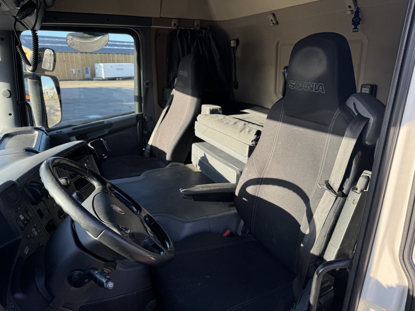 Scania P410 6x4 Liebherr THP 140 H 24 M4 XH Betonpumpe