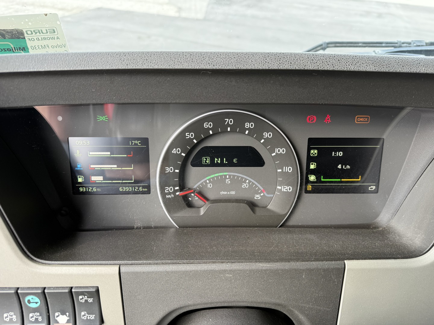 Volvo FM330 6x2*4 Carrier Supra 1050 Nordic