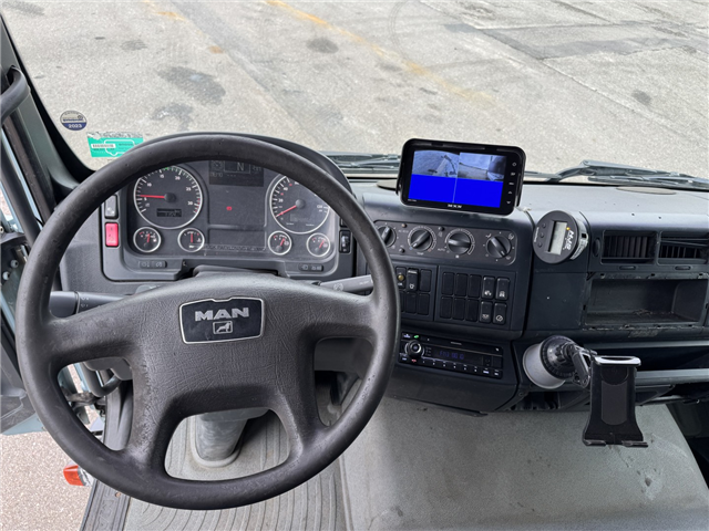 MAN TGL 12.240 4x2 Hvidtved Larsen SLP 5.5