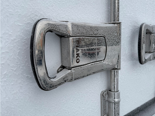 Piako 2 & 3 - Akslet Linktrailere med Dobbeltstock og fuld sideåbning sælges.