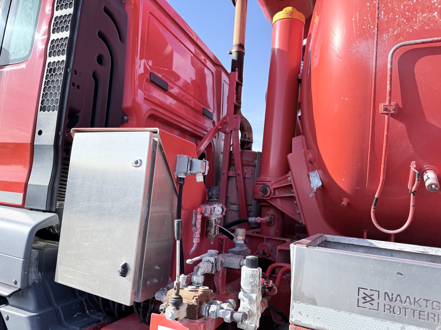 MAN TGS 41.400 8X4 BB Naaktgeboren VP-8000 - 14.000 L