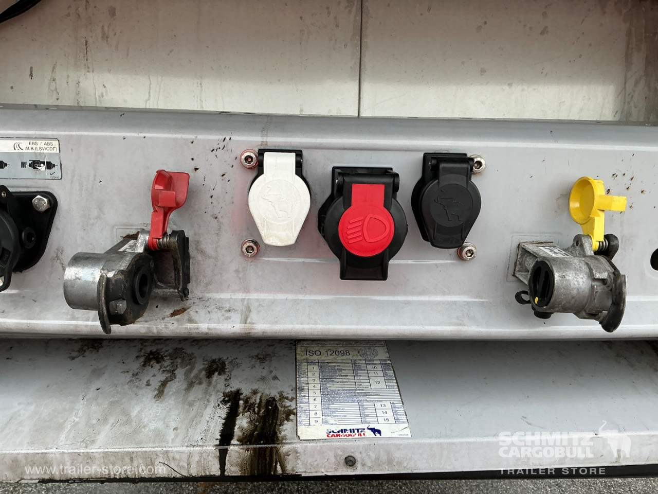 Schmitz Semi Reefer Meat hanging system