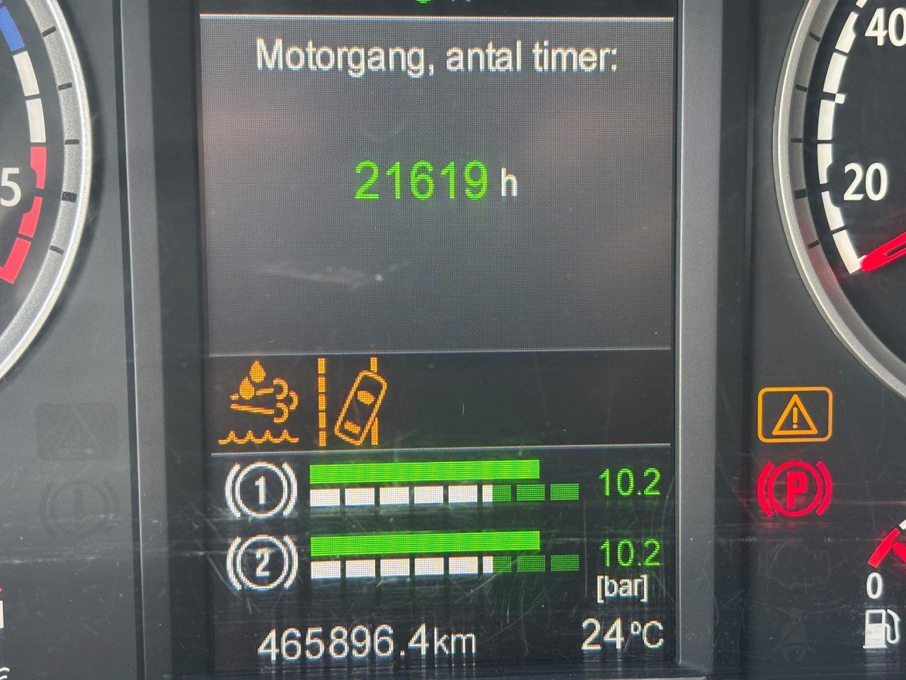 Scania R 520 LB8x4HNB Crane tip