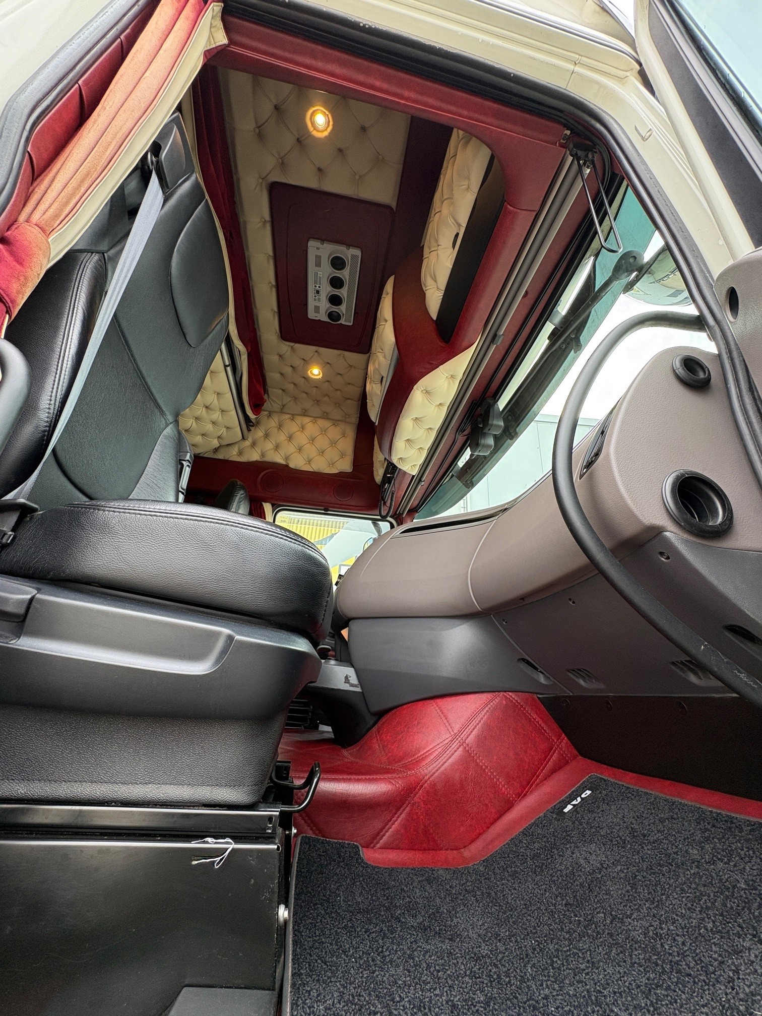 DAF XF 530 FTN 6x2/4 hydraulik trækker