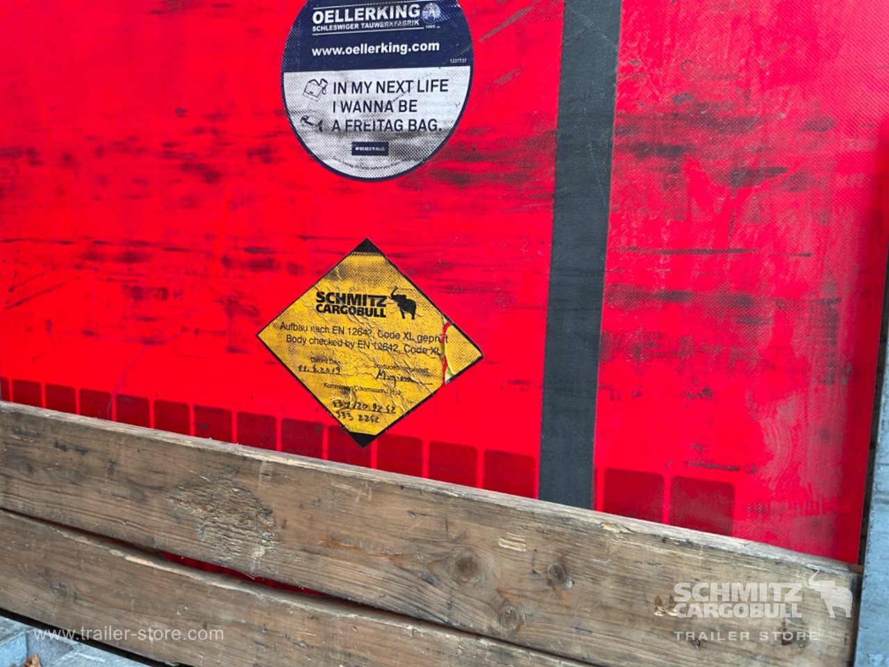 Schmitz Semi Curtainsider Standard