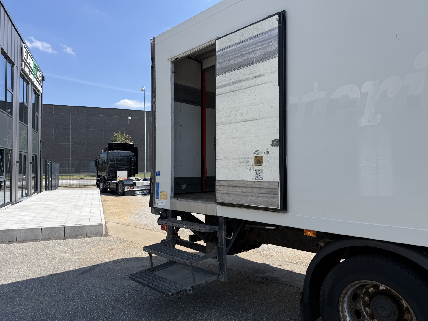 Volvo FL290 4x2 ThermoKing T1200-R Euro 5