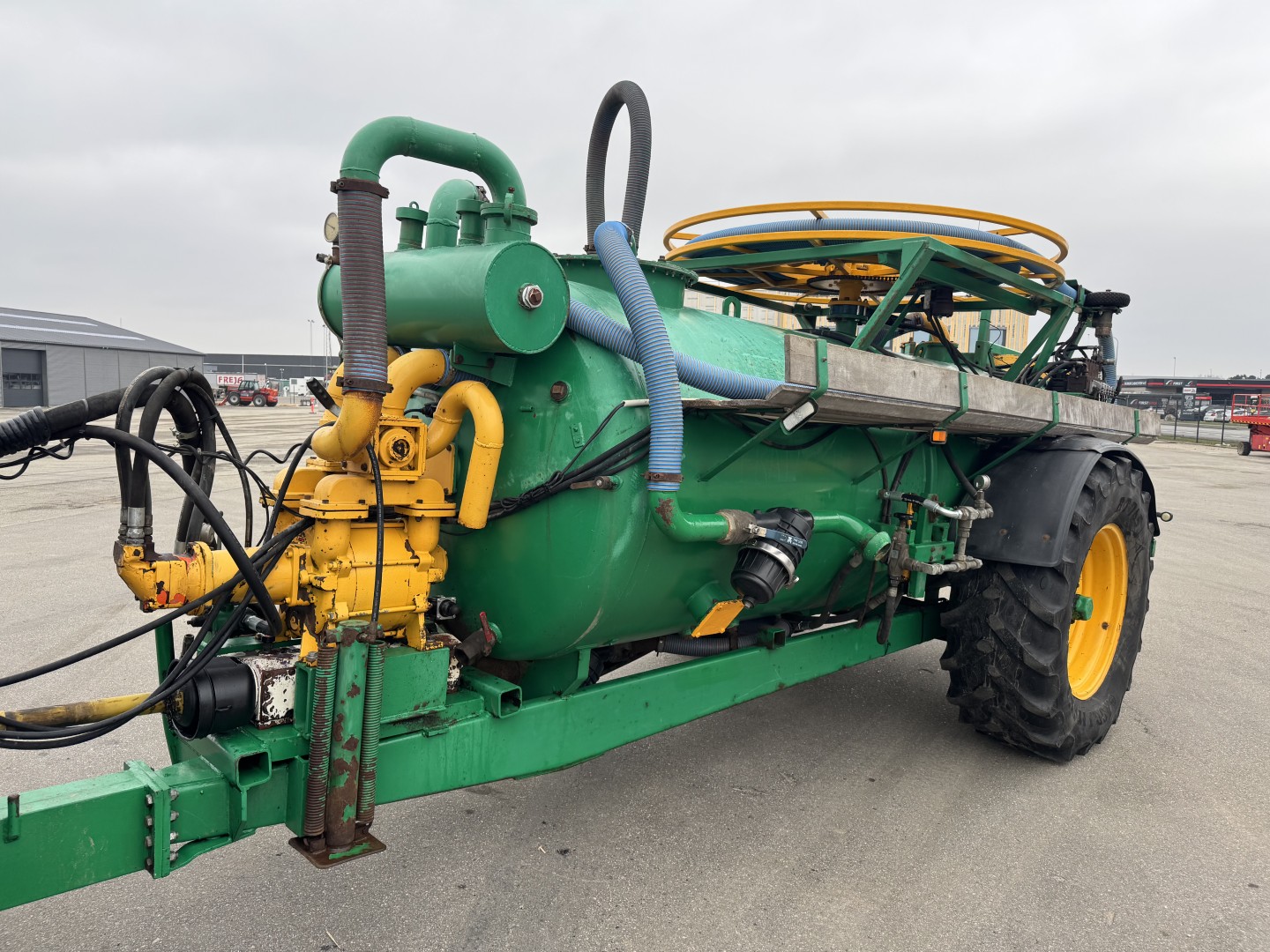 Case MXM190 - Samson Slamsugervogn 8000 L