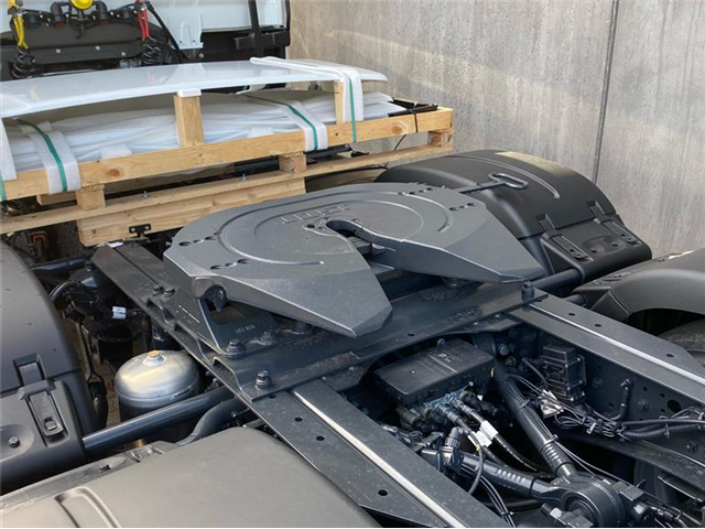 Iveco S-WAY AS440S50-E6e TX/FP 6x2x4