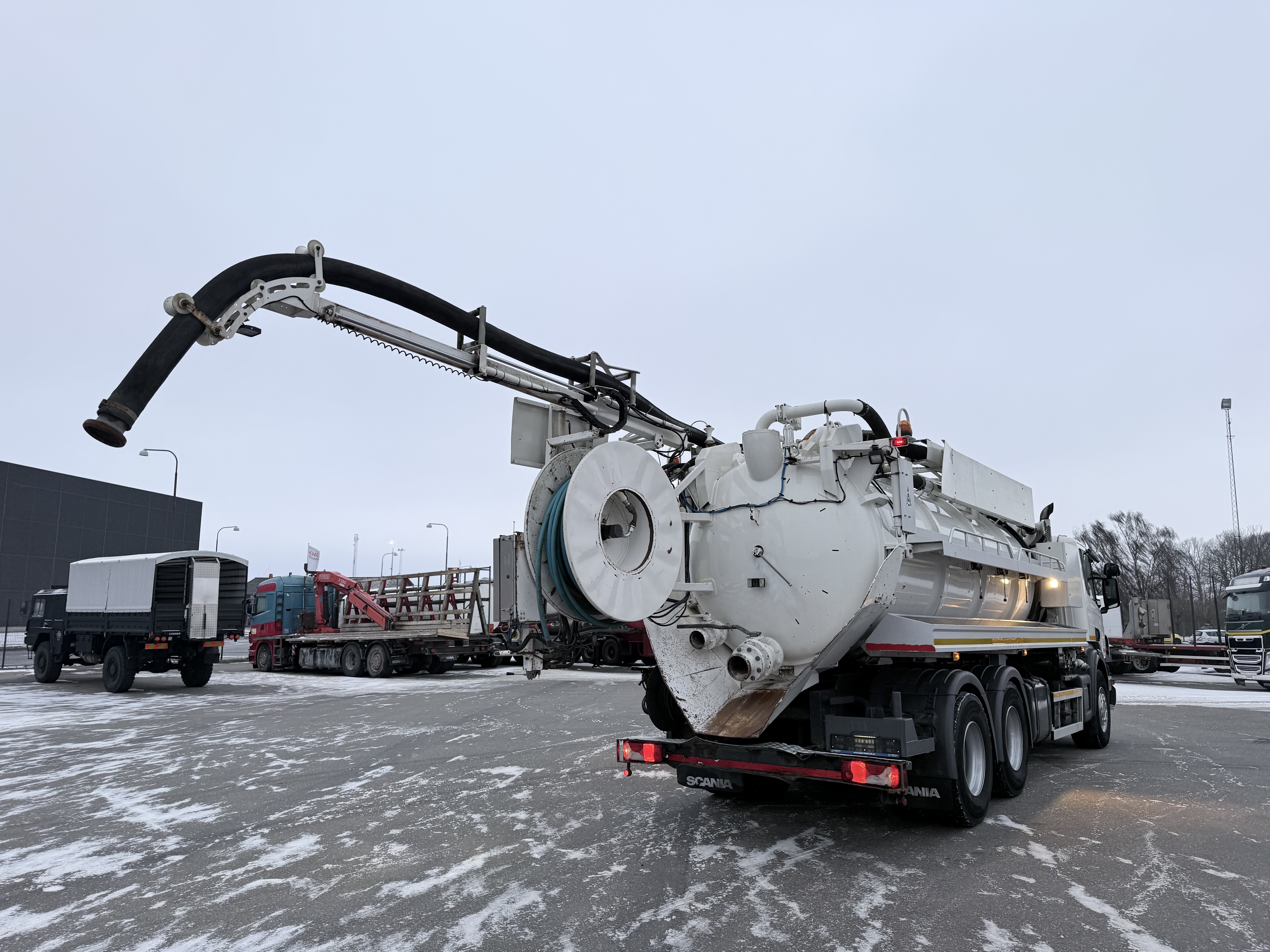 Scania P360 6x4 Hvidtved Larsen FlexLine 312