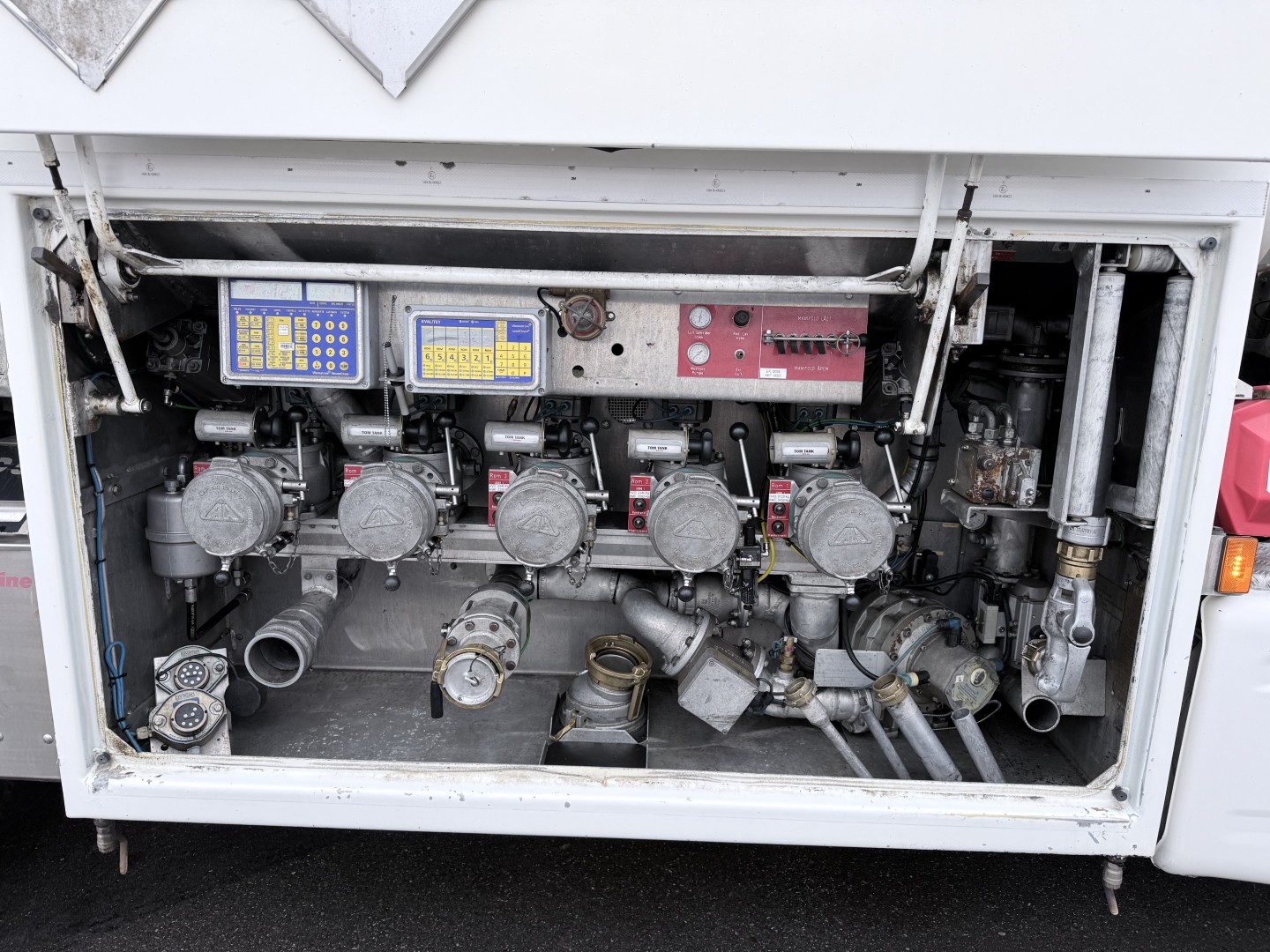 Scania R620 6x2 Topline HMK Bilcon 19.000 L ADR Tank